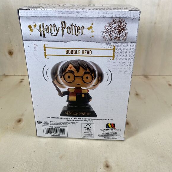 Harry Potter Hogwarts Gryffindor‎ Bobblehead with Scarf and Wand New in Box - Picture 3 of 6